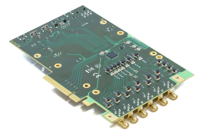 SMT835 PCIe ZynqRF system-27.jpg