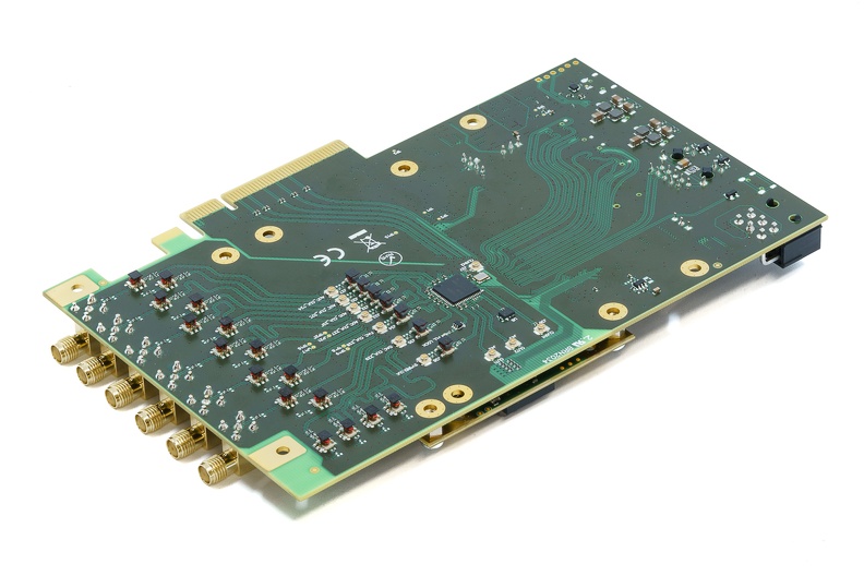 SMT835 PCIe ZynqRF system-29.jpg
