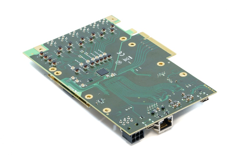 SMT835 PCIe ZynqRF system-31.jpg
